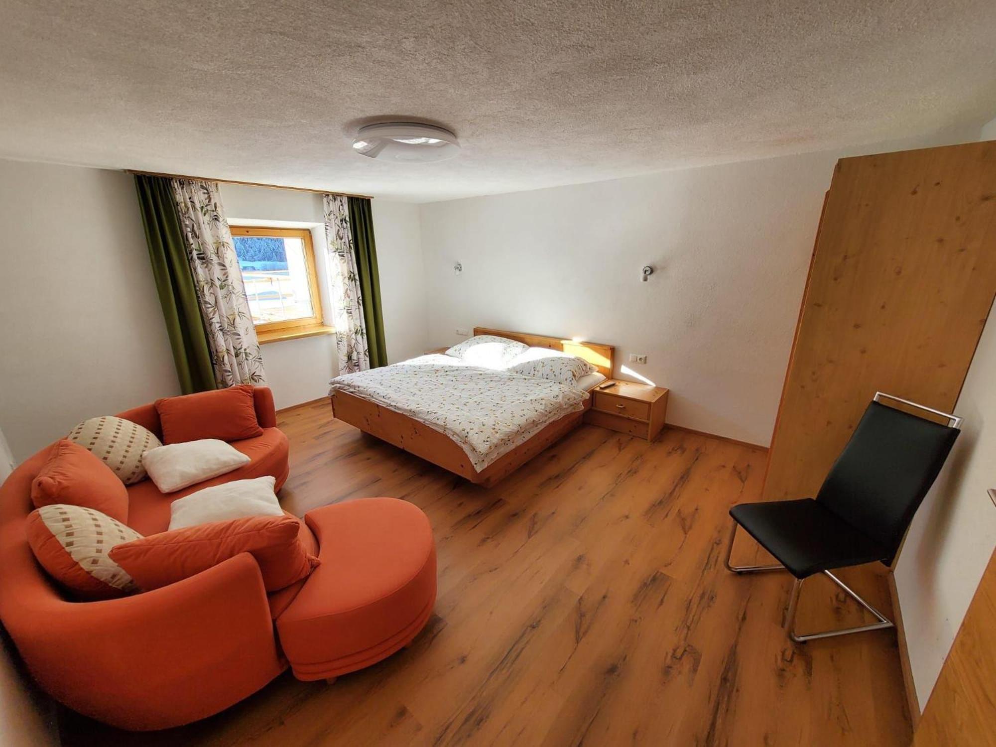 Rosa'S Ferienhaus Ferienwohnung Rote Flueh Grän 外观 照片